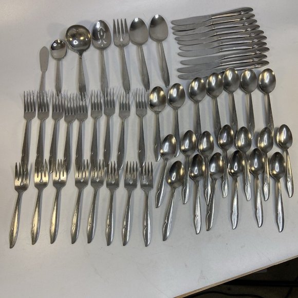 Oneida Oneidacraft Deluxe PROFILE Stainless Flatware 54 pc w Serving pcs Nice - Picture 2 of 13